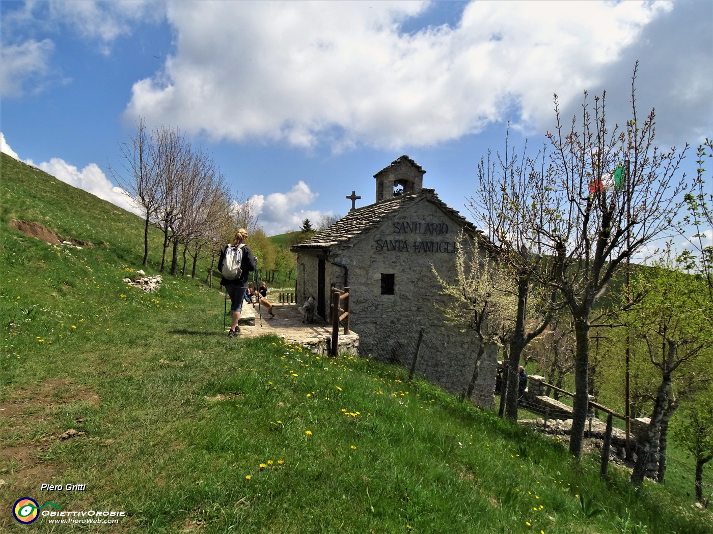 55 Passiamo al Santuario della Sacra Famiglia.JPG